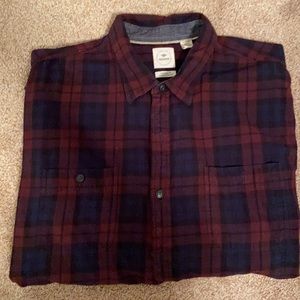 👚 2/$35 - Men’s Dockers casual plaid shirt size Xl standard fit